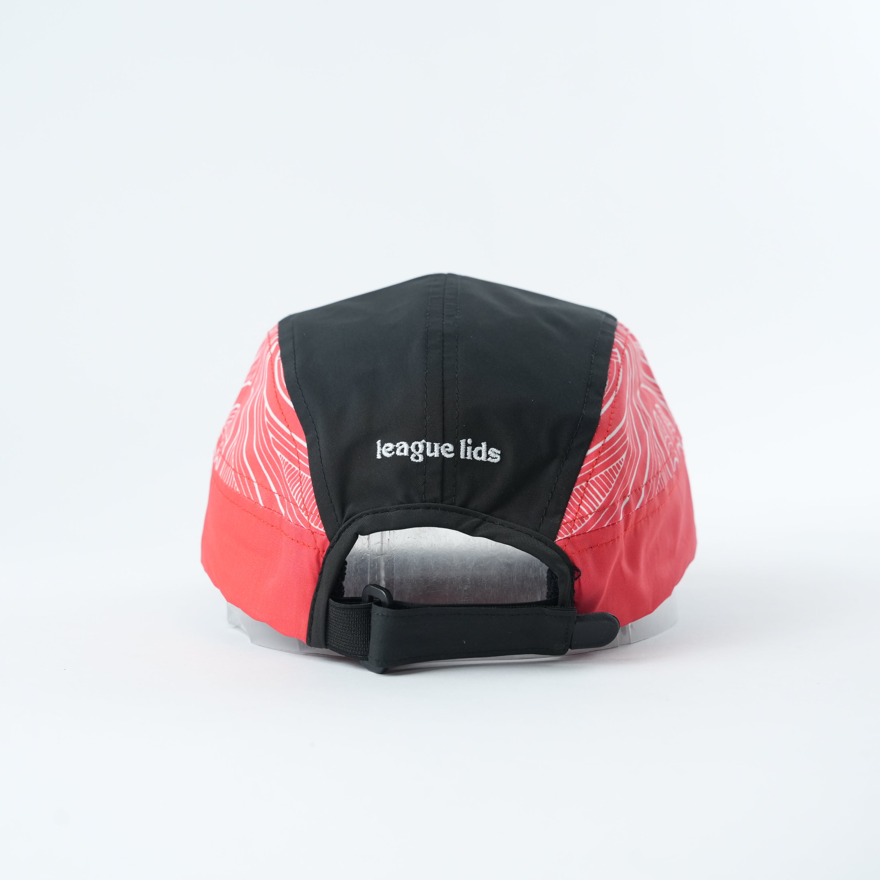 Māori Classic Sports Lid - Red Edition