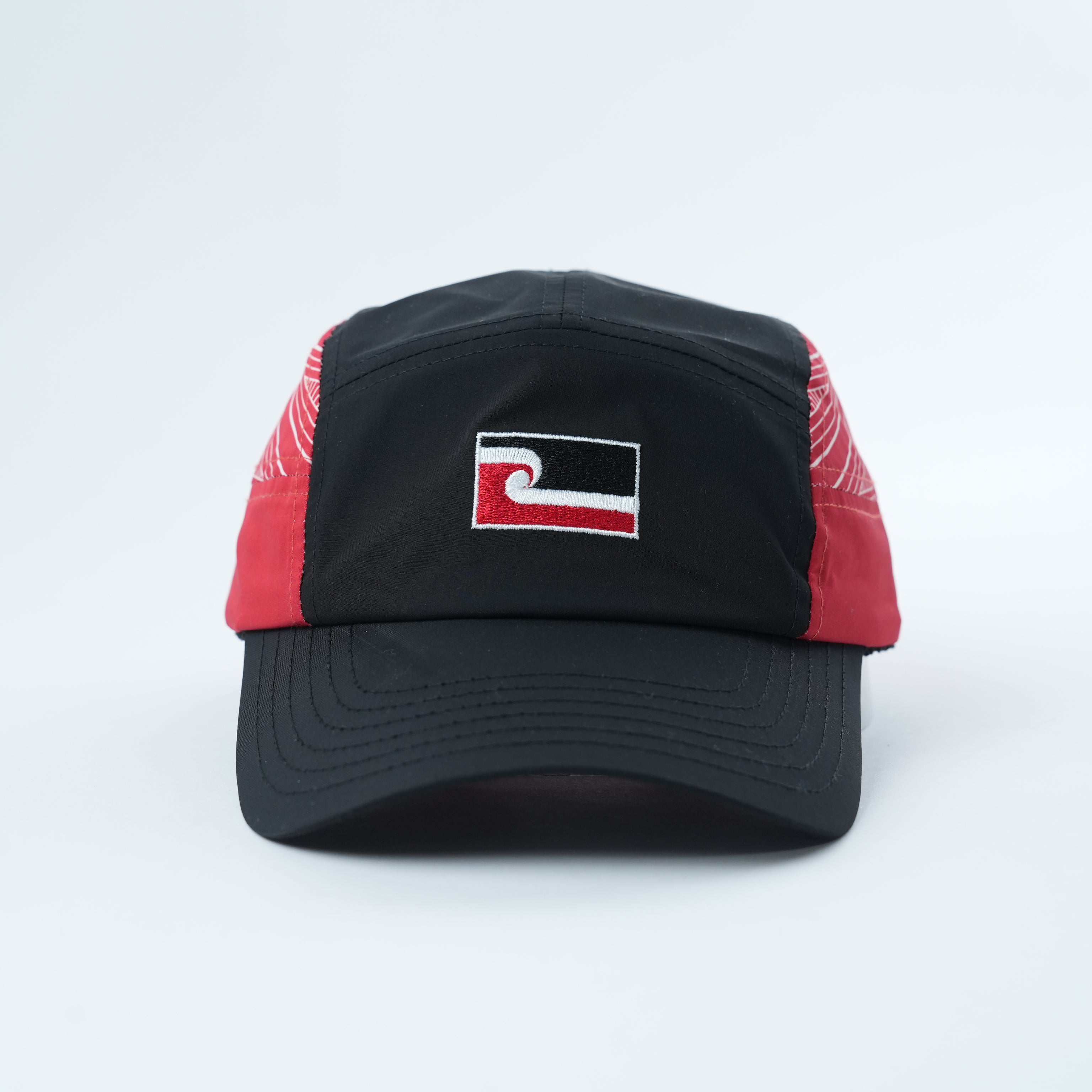 Māori Classic Sports Lid - Red Edition