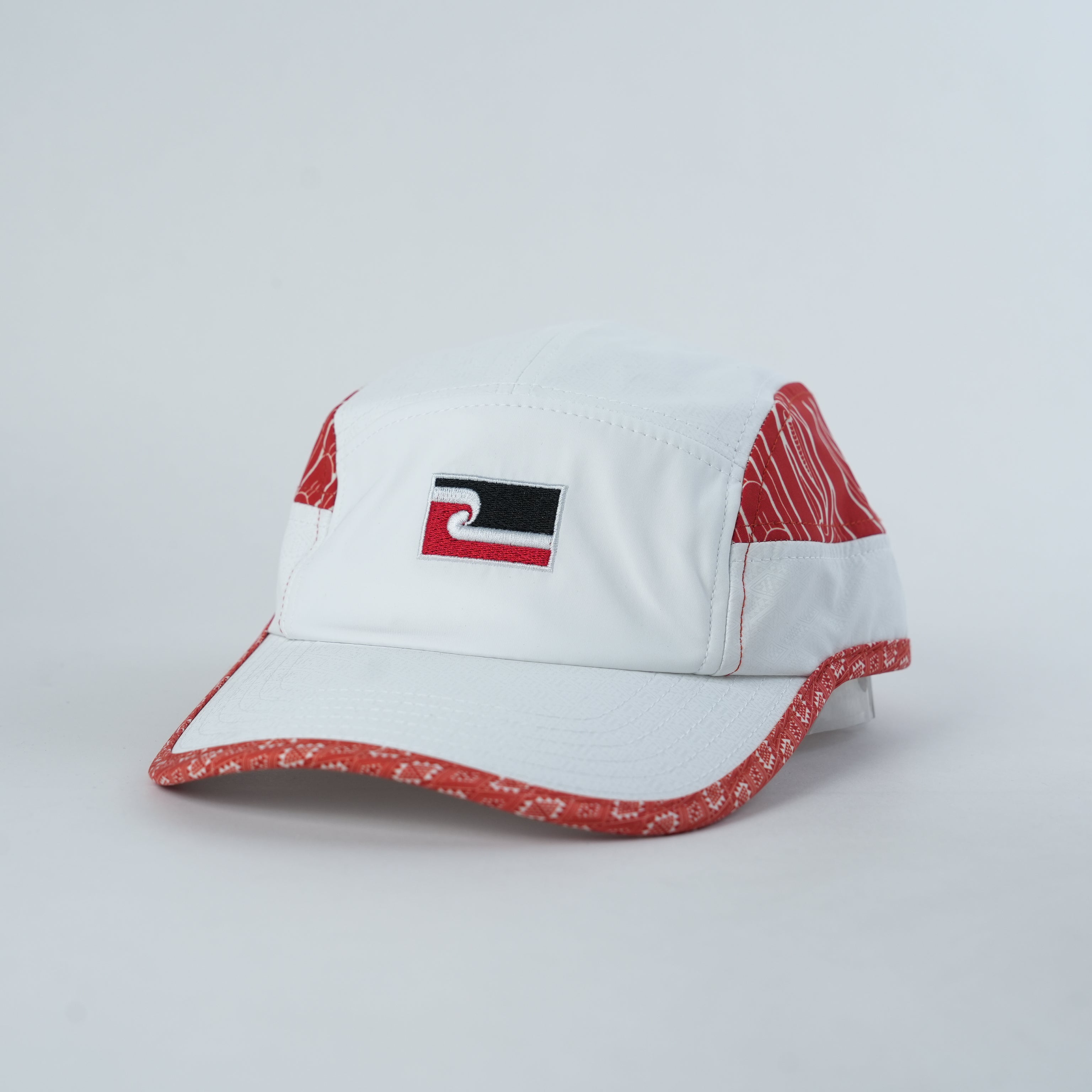 Māori Pro Sports Lid - White Edition