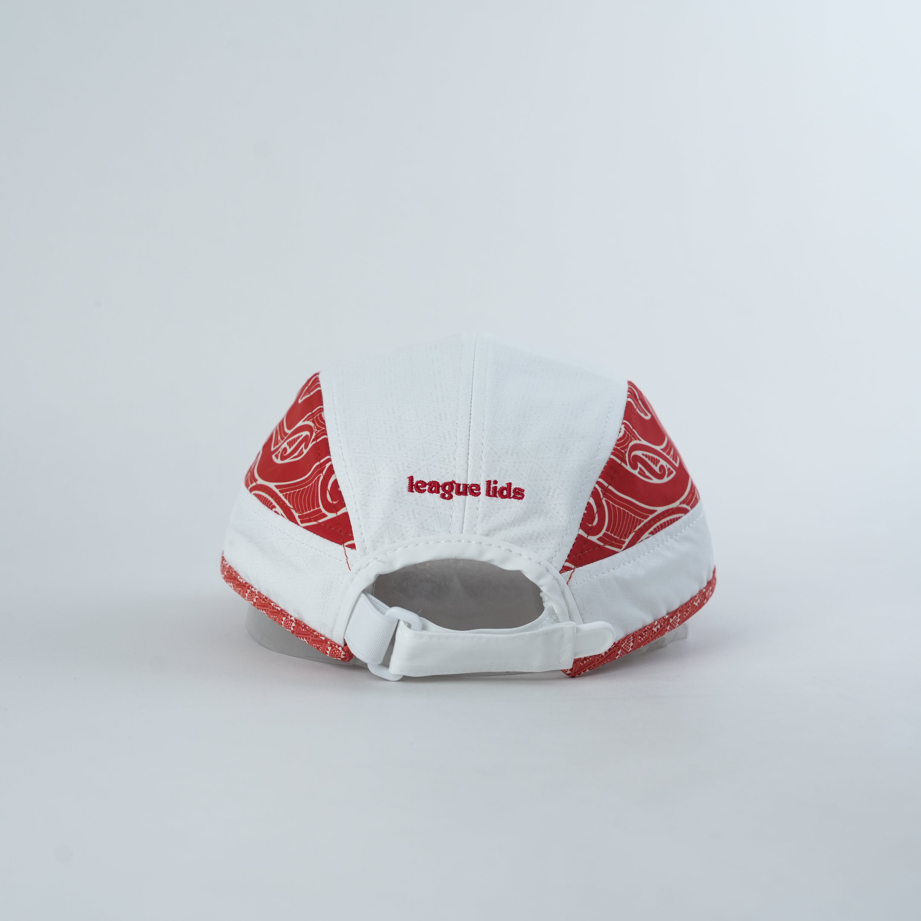 Māori Pro Sports Lid - White Edition