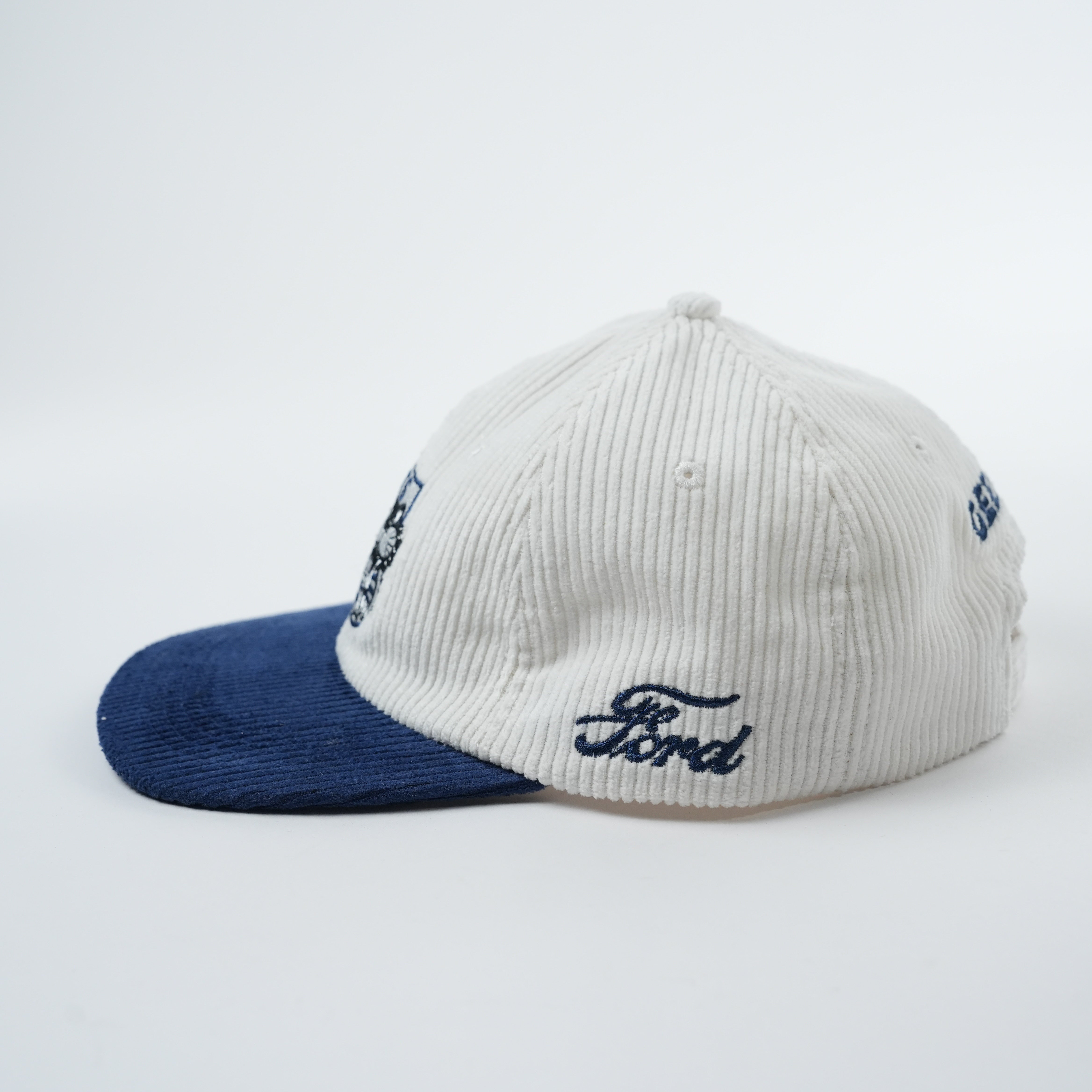 Cats Retro Lid