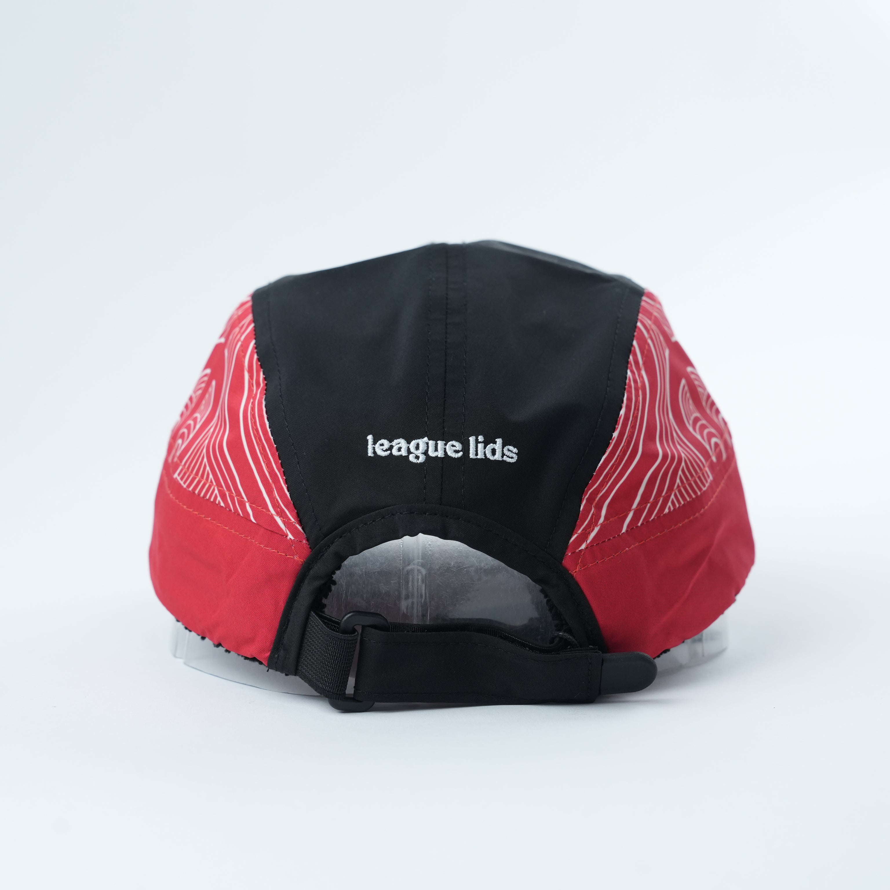 Māori Classic Sports Lid - Red Edition