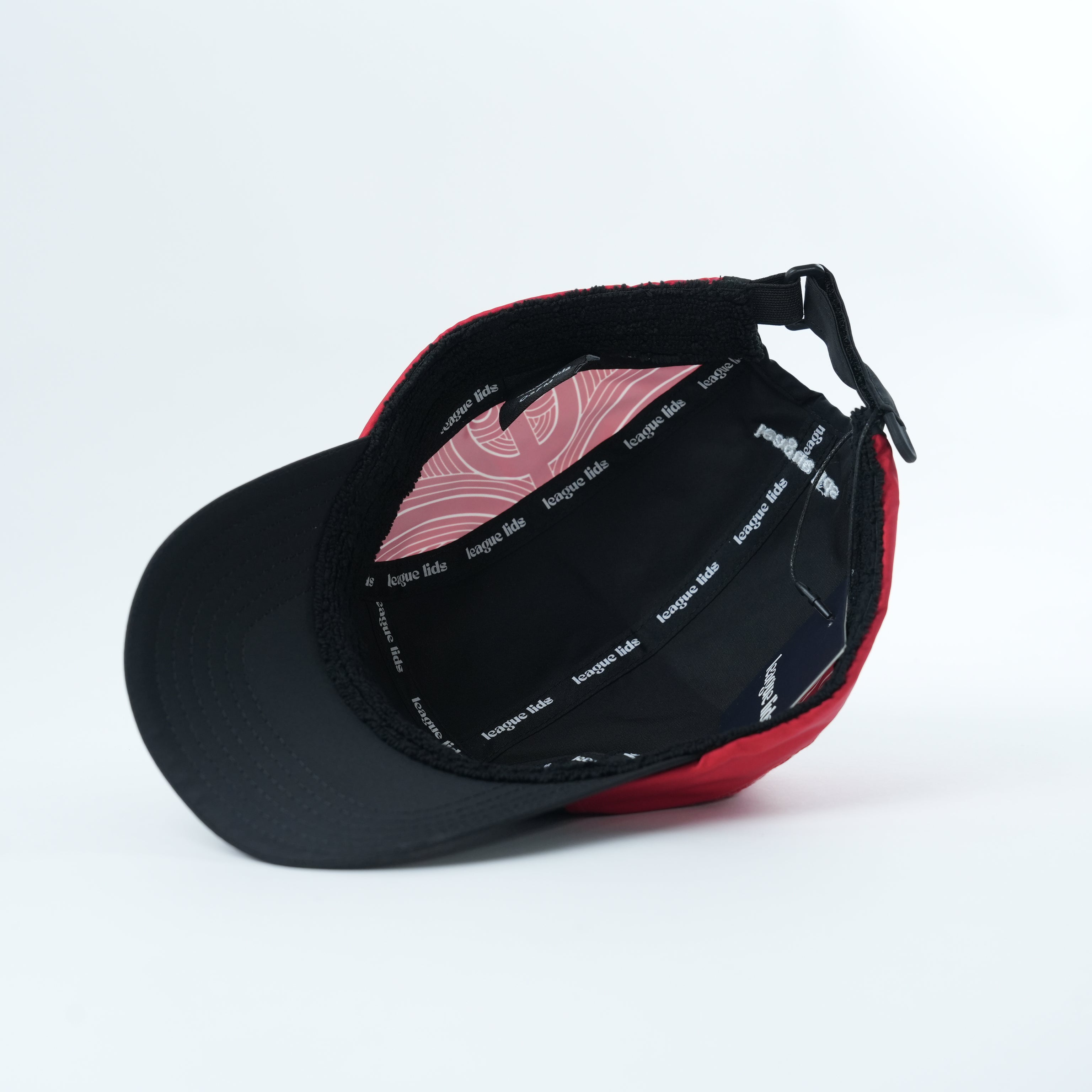 Māori Classic Sports Lid - Red Edition